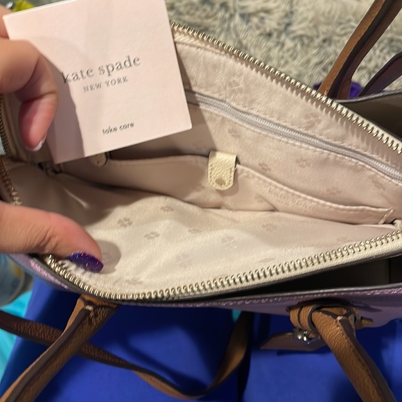 Kate Spade ♠️ light purple cross body. BARELY USED! - Picture 4 of 4